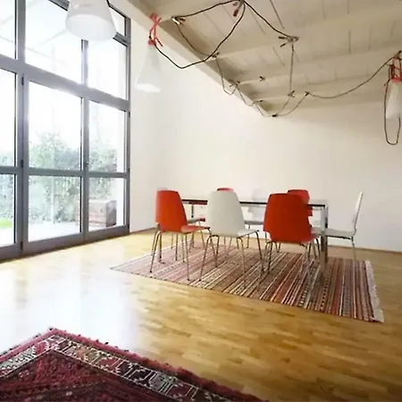 Апартаменты Luxury 2 Bedrooms Loft Милан