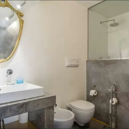Luxury 2 Bedrooms Loft Апартаменты *